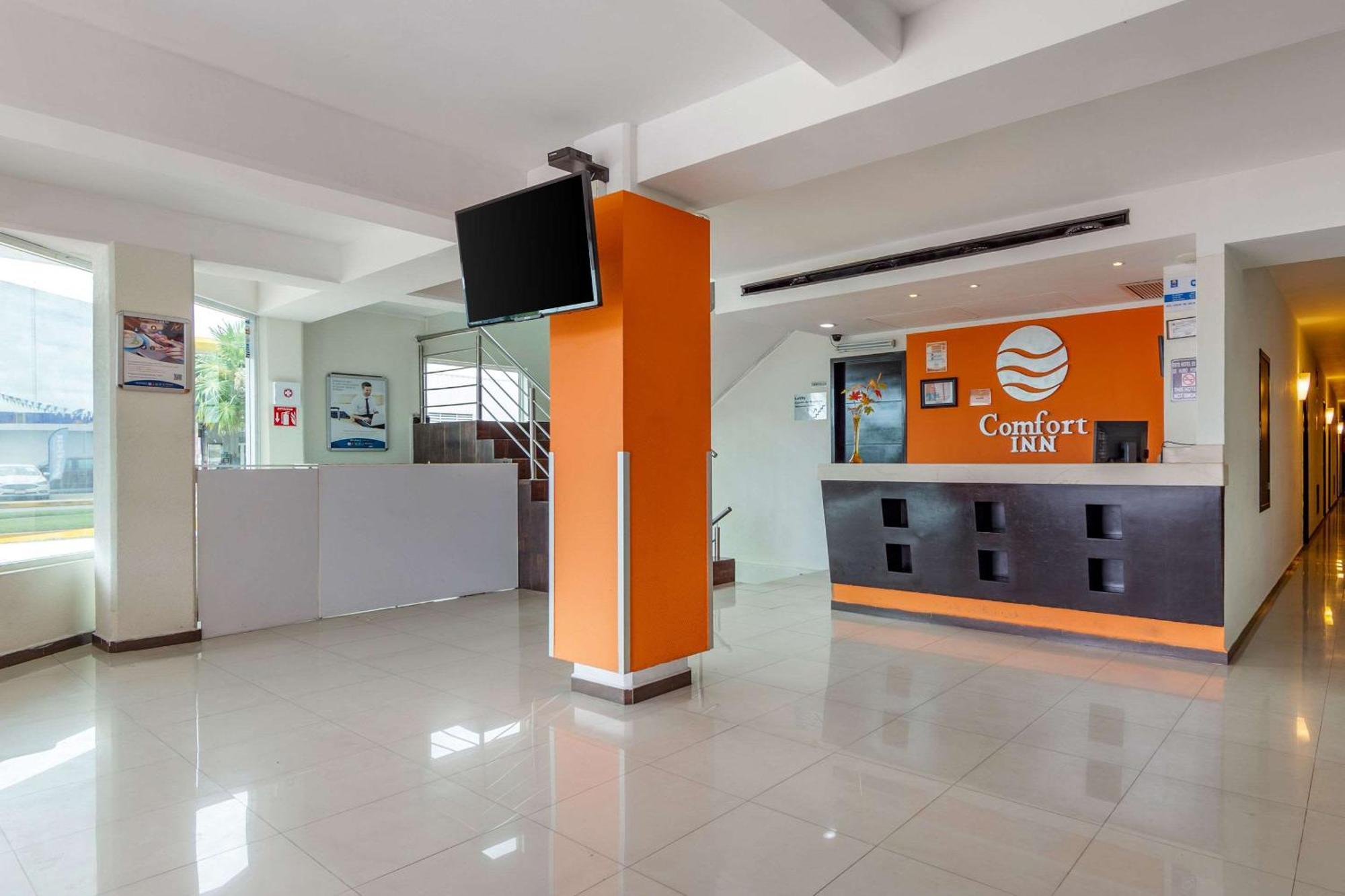 Comfort Inn Cancun Aeropuerto Exterior foto